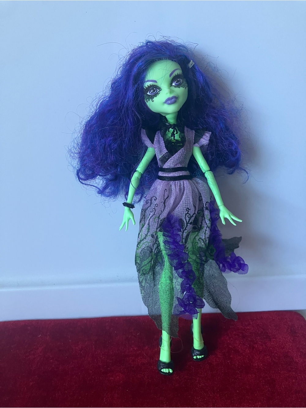 Monster High Doll Amanita Nightshade Limited Edition Doll Gloom And Bloom 2011.